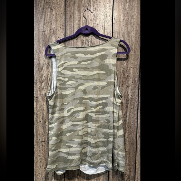 Torrid Camo Tank Top - Picture 3 of 3